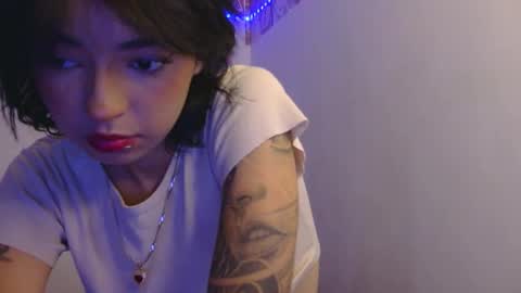 kiyu online show from March 4, 1:24 am