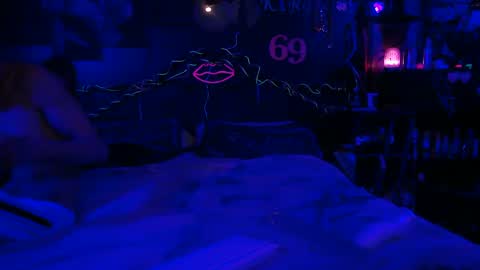 Daddy  His Splash Queen online show from February 24, 10:40 am