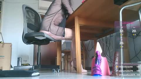 Snapshot of klaudiacd chatting on February 7, 8:44 am Klaudia online show from February 7, 8:44 am