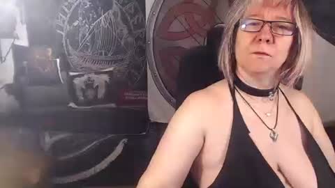 Michelle online show from November 16, 5:20 am