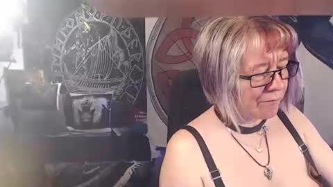 Michelle online show from April 10, 7:24 am