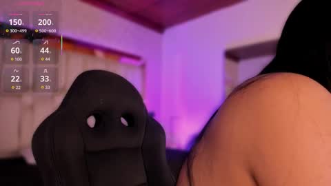   online show from December 19, 10:05 pm