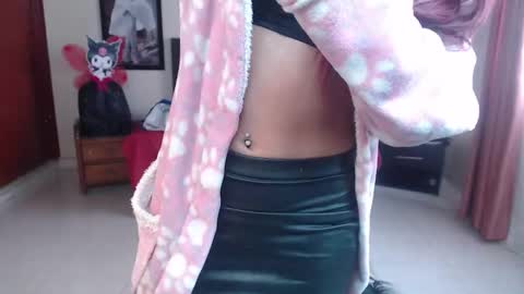 Kloe deker online show from March 6, 6:07 pm