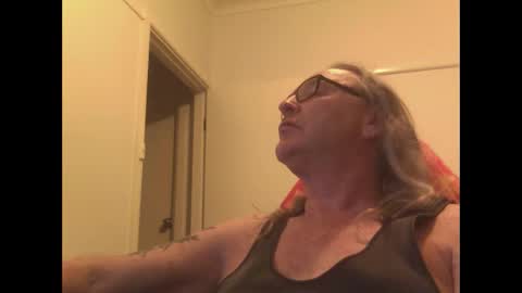 knobout online show from November 11, 11:12 am