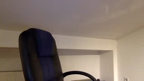 hugo online show from January 8, 11:32 pm