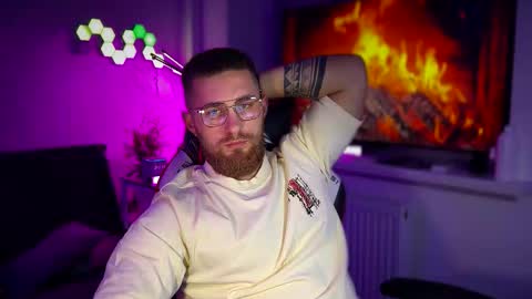 Sweet boy online show from February 5, 6:11 pm