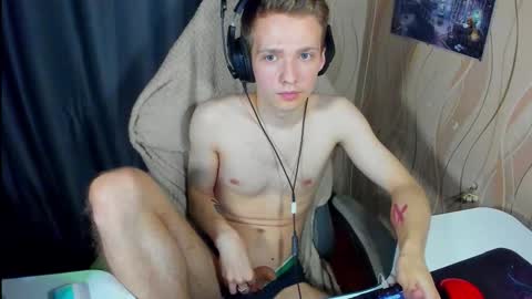 konnor_deviant online show from October 31, 11:49 pm