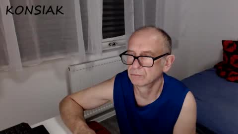 Komsiak online show from October 19, 7:40 pm