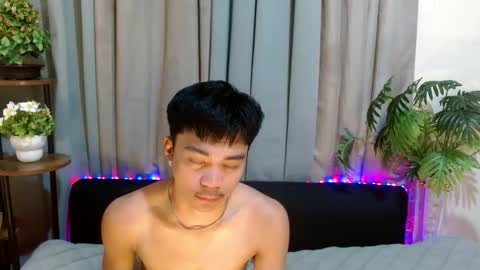 kopikobrownxx online show from April 19, 6:10 pm