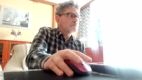 Snapshot of korek24hot chatting on December 28, 11:52 am Korek online show from December 28, 11:52 am