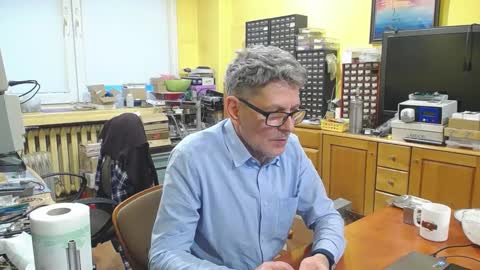 Snapshot of korek24hot chatting on March 12, 4:02 pm Korek online show from March 12, 4:02 pm