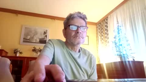 Snapshot of korek24hot chatting on December 31, 1:26 am Korek online show from December 31, 1:26 am