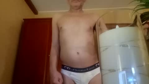 Snapshot of korek24hot chatting on February 3, 12:47 am Korek online show from February 3, 12:47 am