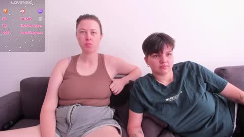 Twiix online show from April 2, 3:52 pm