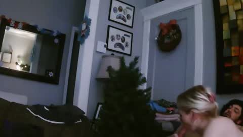 Snapshot of koululier23 chatting on December 11, 10:47 am koululier23 online show from December 11, 10:47 am