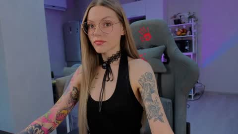 Jess online show from July 12, 11:02 am