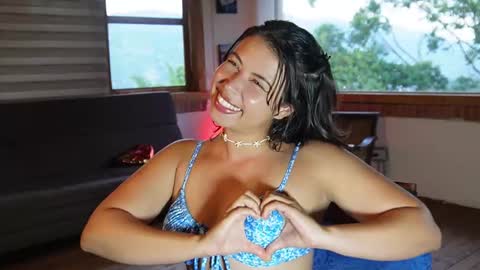 kozzy_ online show from October 17, 9:41 pm