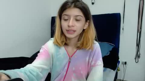 kratos_and_afrodita online show from October 27, 5:46 pm