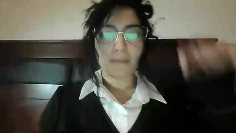 kreepyh0e_ online show from June 8, 10:21 pm