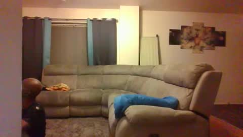 Kris and  Angels Summer Snowy IvY online show from November 15, 8:10 pm