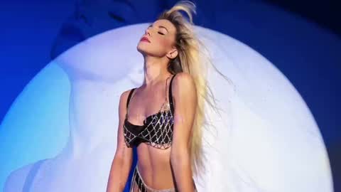 Kristina online show from December 2, 4:05 pm