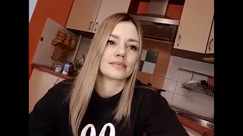 KrissSexi online show from February 7, 4:37 am