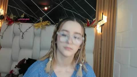 kristal online show from December 16, 1:28 pm