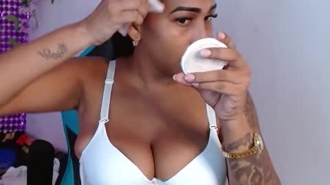 kristel_lee online show from November 19, 9:13 pm