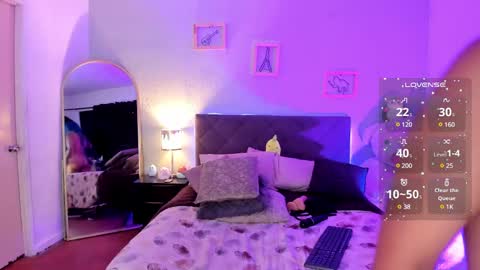 Kristen online show from March 12, 10:16 am