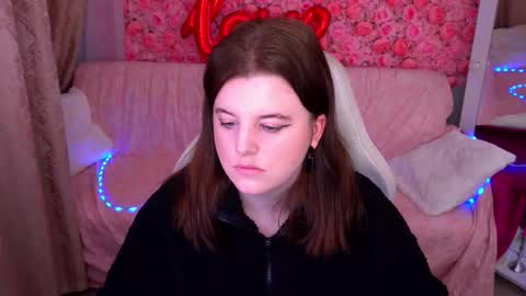 kristifoxy online show from February 25, 6:28 am