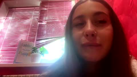 Kate online show from August 5, 2:25 pm