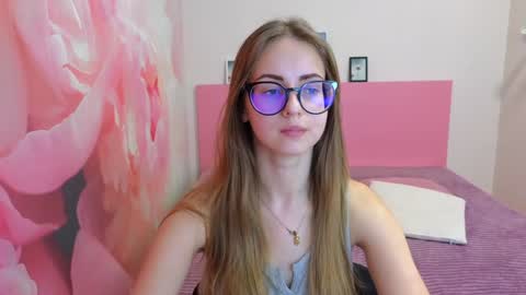 Kristina Adel online show from February 8, 9:03 am