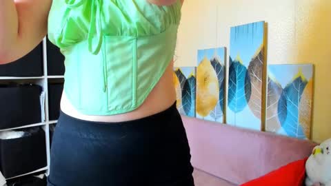 Christina online show from March 19, 9:15 am