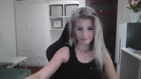 KristineAmore online show from October 3, 2:58 pm