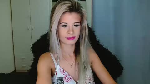 KristineAmore online show from December 2, 8:13 am