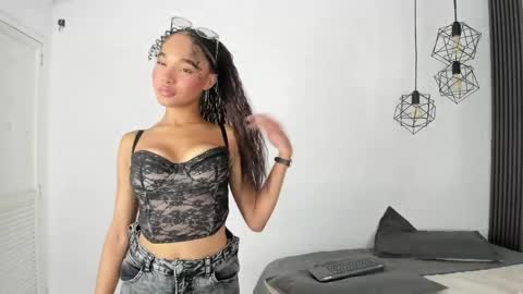 Cristina online show from April 4, 6:59 pm