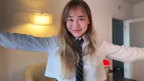 Snapshot of kristyspiritedaway chatting on October 3, 10:56 am Kristy Nip slip shady  Best model on CB  online show from October 3, 10:56 am