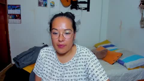 Snapshot of kroline_20 chatting on February 6, 2:55 am Kroline online show from February 6, 2:55 am