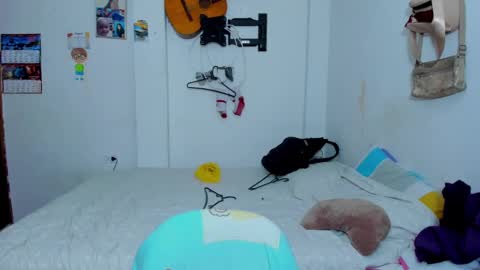 Snapshot of kroline_20 chatting on February 11, 2:46 am Kroline online show from February 11, 2:46 am