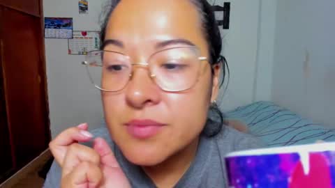 Snapshot of kroline_20 chatting on January 23, 2:02 am Kroline online show from January 23, 2:02 am