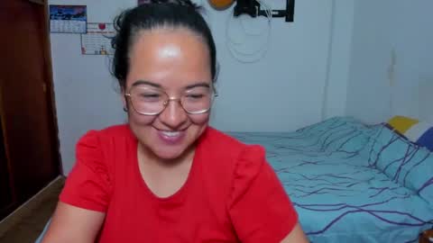Snapshot of kroline_20 chatting on January 22, 1:42 am Kroline online show from January 22, 1:42 am