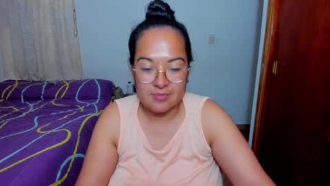 Snapshot of kroline_20 chatting on December 26, 9:37 pm Kroline online show from December 26, 9:37 pm