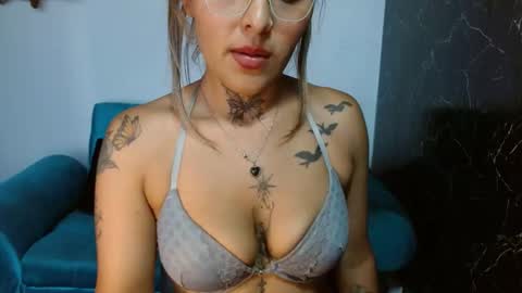 kronikafuckass online show from February 7, 9:37 pm