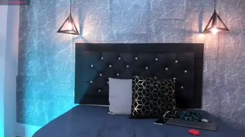 Kystal Taylor online show from November 19, 11:31 am