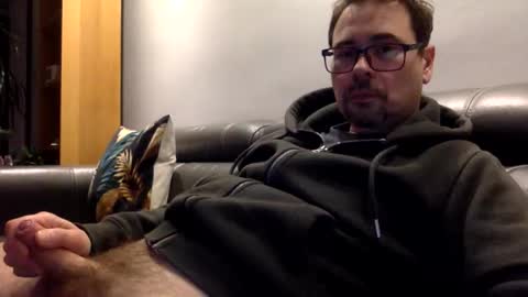 krzysztof1977 online show from March 24, 10:38 pm