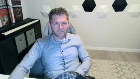 kukk_you online show from November 18, 10:13 pm