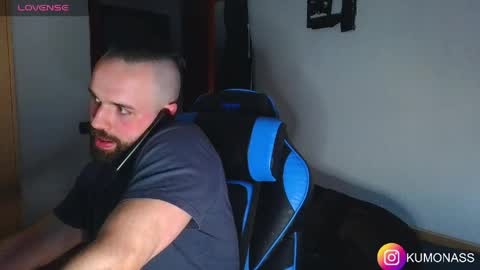 kumonass online show from April 1, 5:43 pm