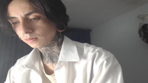 kuregari_xs online show from November 28, 8:43 am