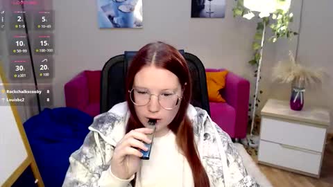 kuri_u online show from March 12, 7:28 pm