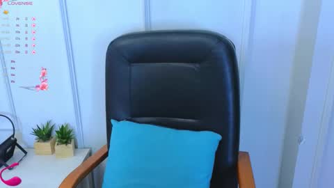 Snapshot of kuro_ren chatting on October 14, 1:47 pm Ren online show from October 14, 1:47 pm